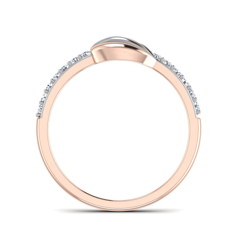 women's ring in gold