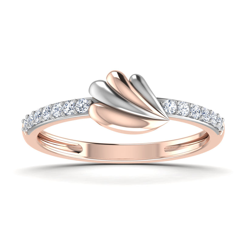 women's ring in gold