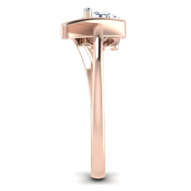 women's ring in gold