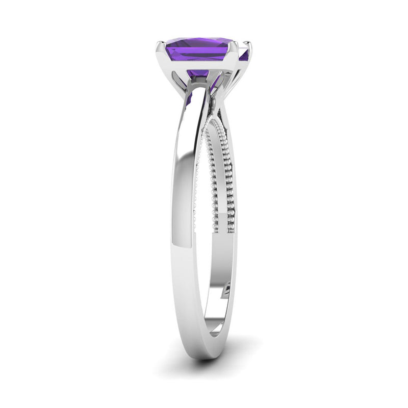 women's ring in gold